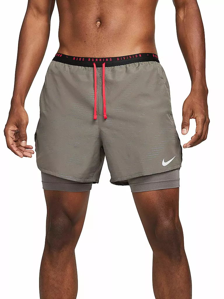 NIKE Herren 2in1 Laufshort Dri FIT Run Division Flex Stride grau